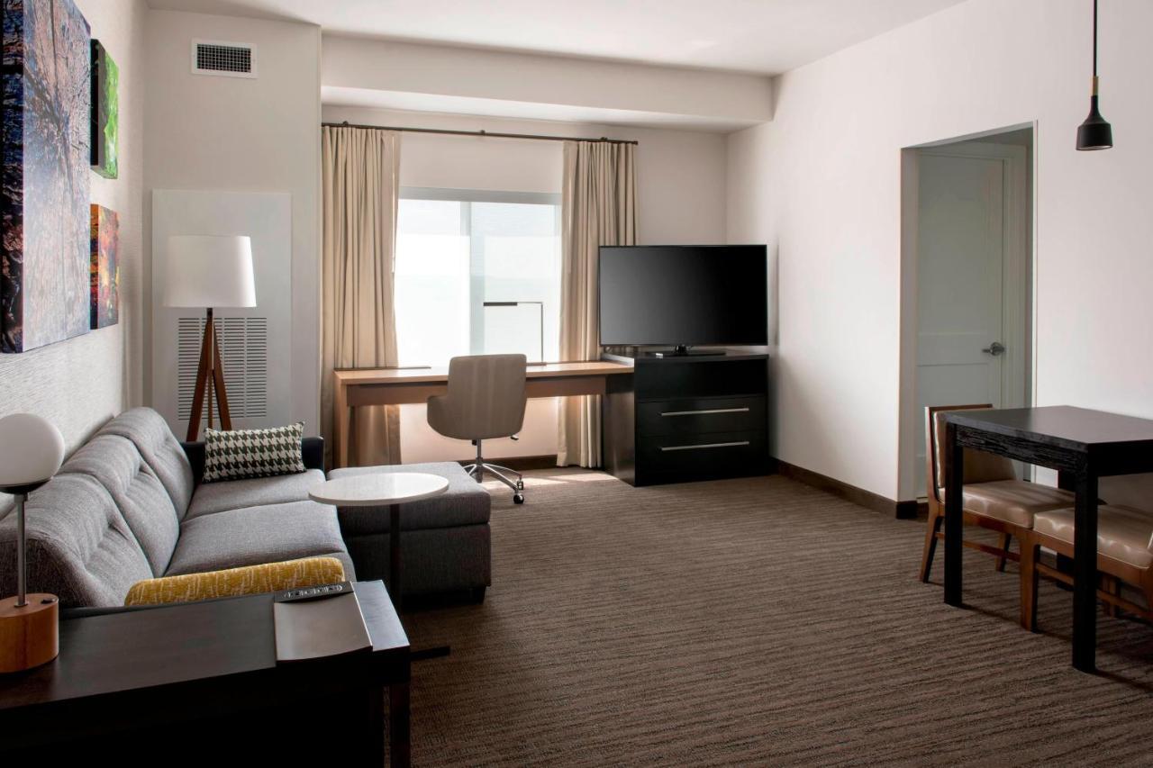 By Marriott Lancaster 3*